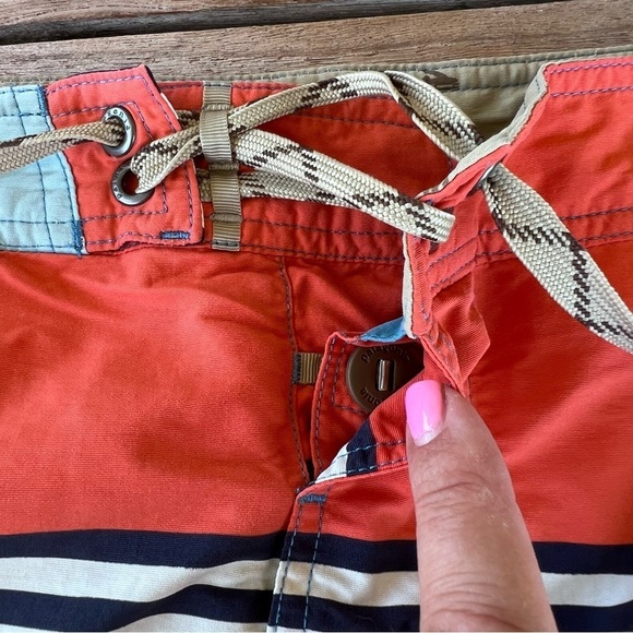 Patagonia Wavefarer Striped Board Shorts Men’s Size 29 8 1/2” Inseam Unlined GUC - Picture 7 of 8
